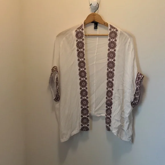 Forever 21 Women's Size US S Open Front Embroidered Detail Boho Top - Picture 2 of 11